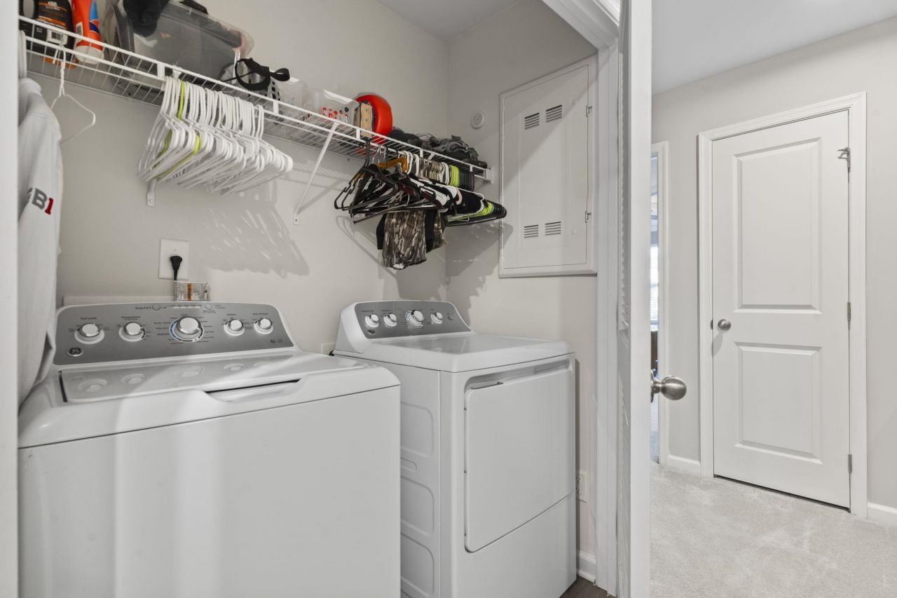 608 Montenegro Way Photo 23