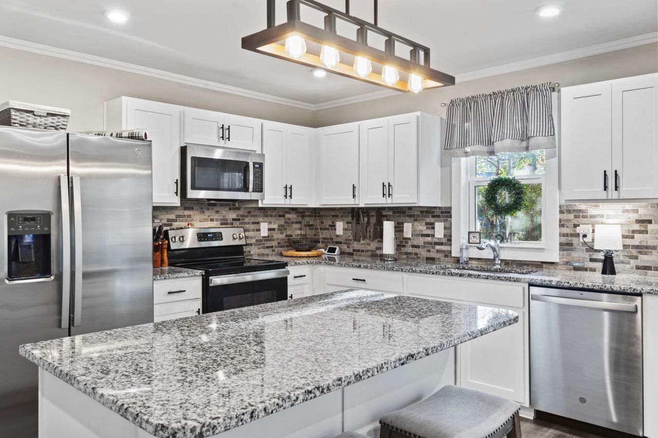 608 Montenegro Way Photo 3