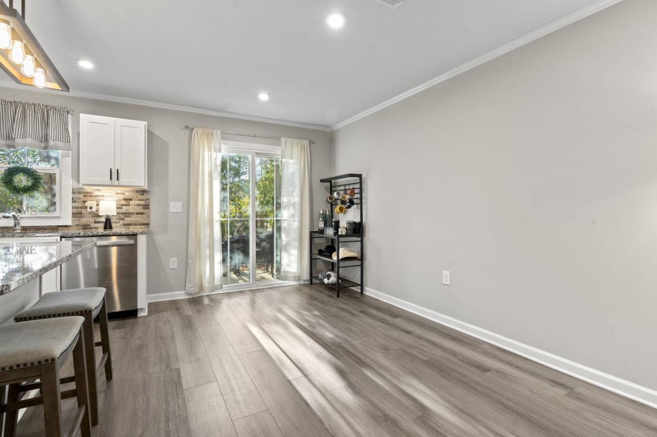 608 Montenegro Way Photo 9