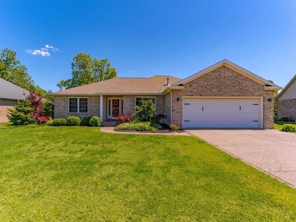 2522 Caytlyn Court, Newburgh, IN 47630