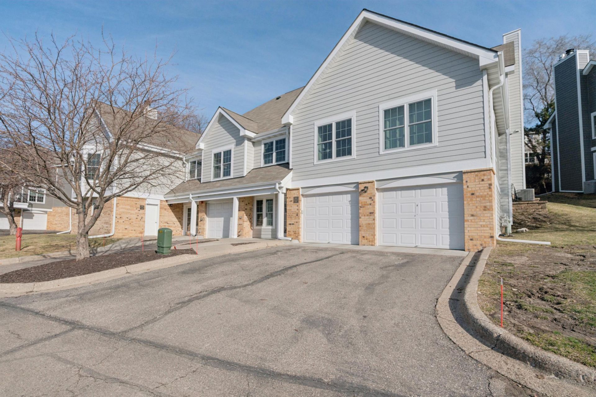 5980 Chasewood Parkway, Unit 102, Minnetonka, MN 55343 Main Photo