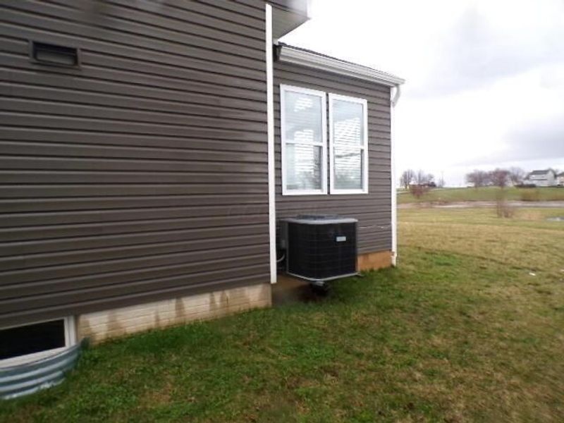 5294 Karst Circle, Ashville, OH 43103 Photo 40