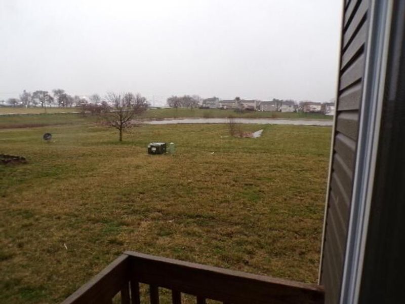 5294 Karst Circle, Ashville, OH 43103 Photo 7