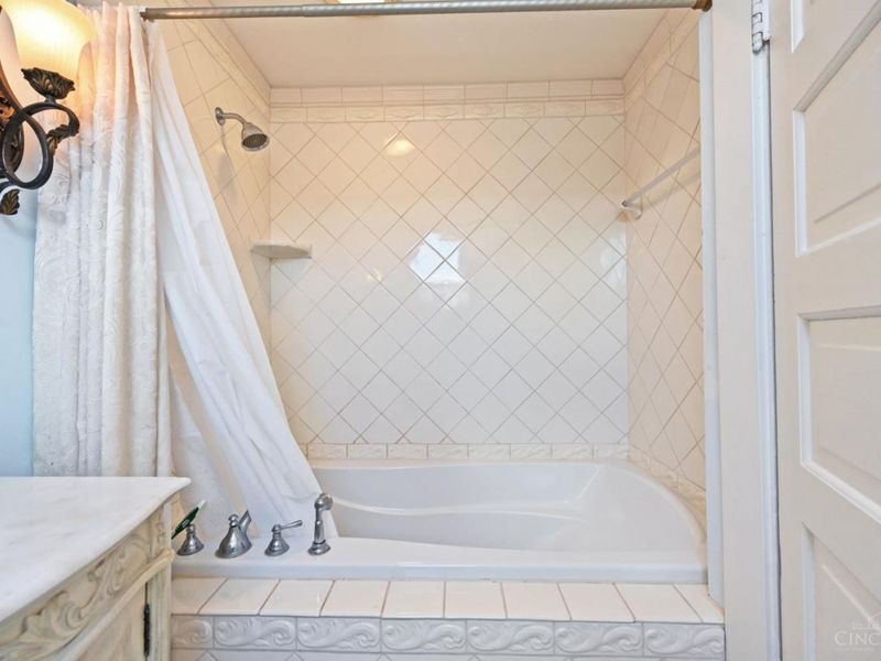 4931 Bouton Street, Cincinnati, OH 45208 Photo 17