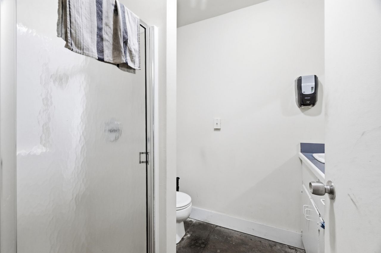 1141 Clements Ferry Road Photo 7