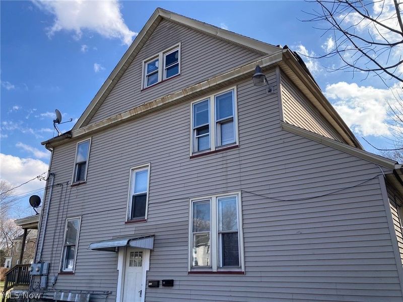 32 Summit Avenue, Niles, OH 44446 Photo 5