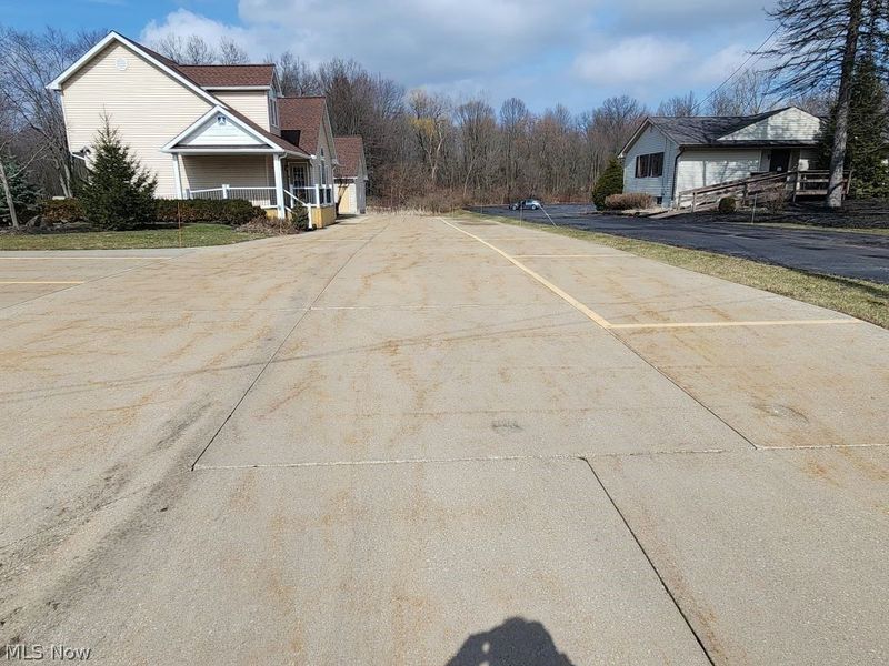 115 W Aurora Road, Northfield Center, OH 44067 Photo 3