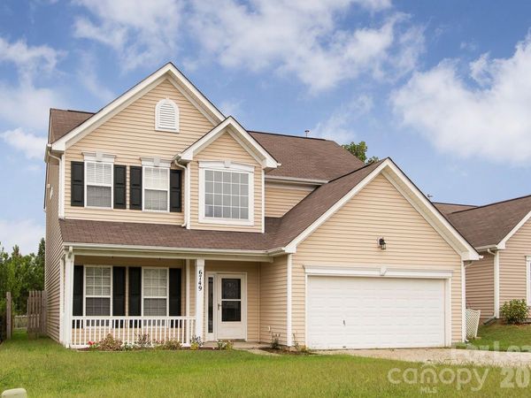 6749 Sequoia Hills Drive , Harrisburg, NC 28075