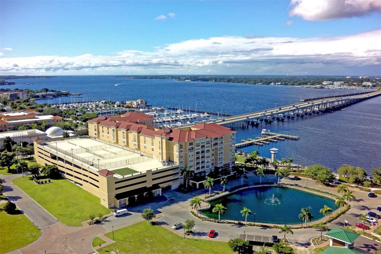 808 3rd Avenue W, Unit 701, Bradenton, FL 34205 Photo