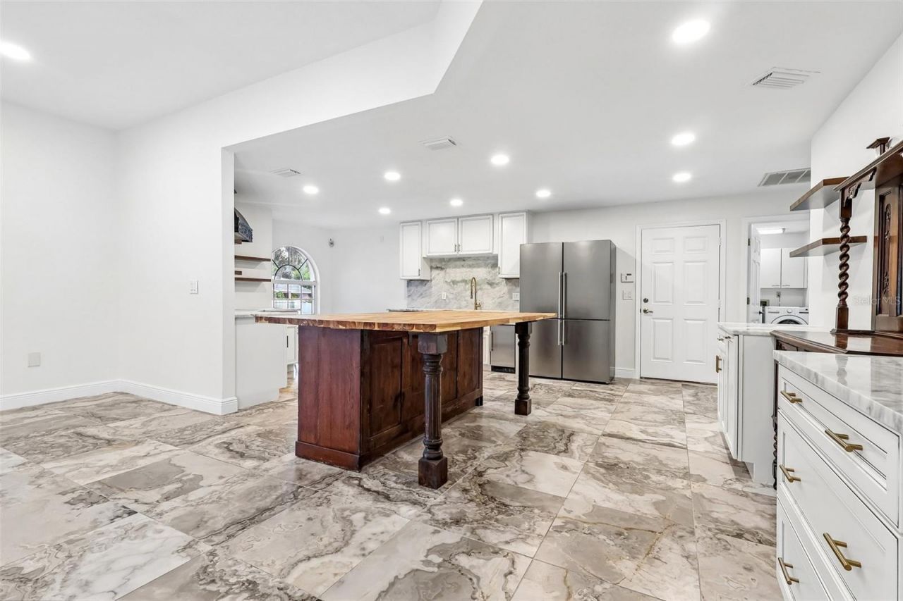 7026 Pinehaven Drive, Lakeland, FL 33810 Photo