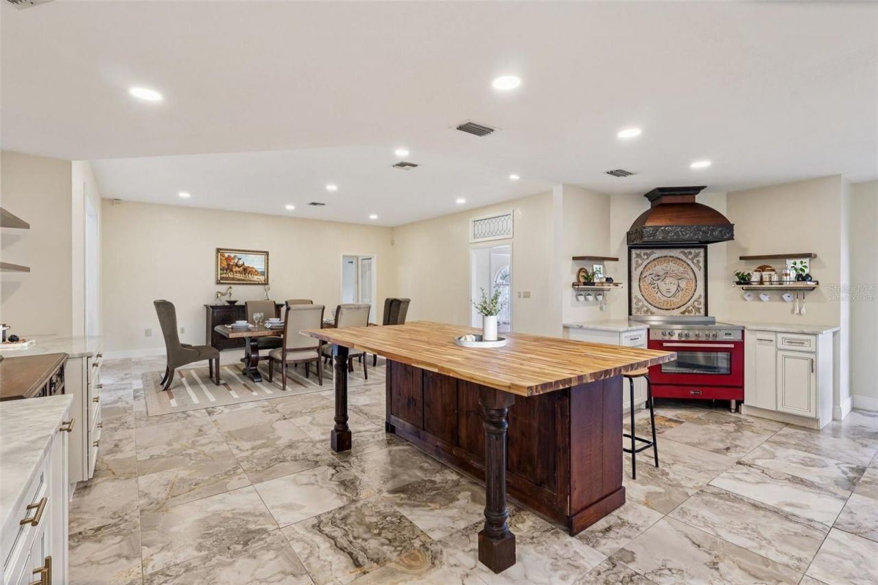 7026 Pinehaven Drive, Lakeland, FL 33810 Photo