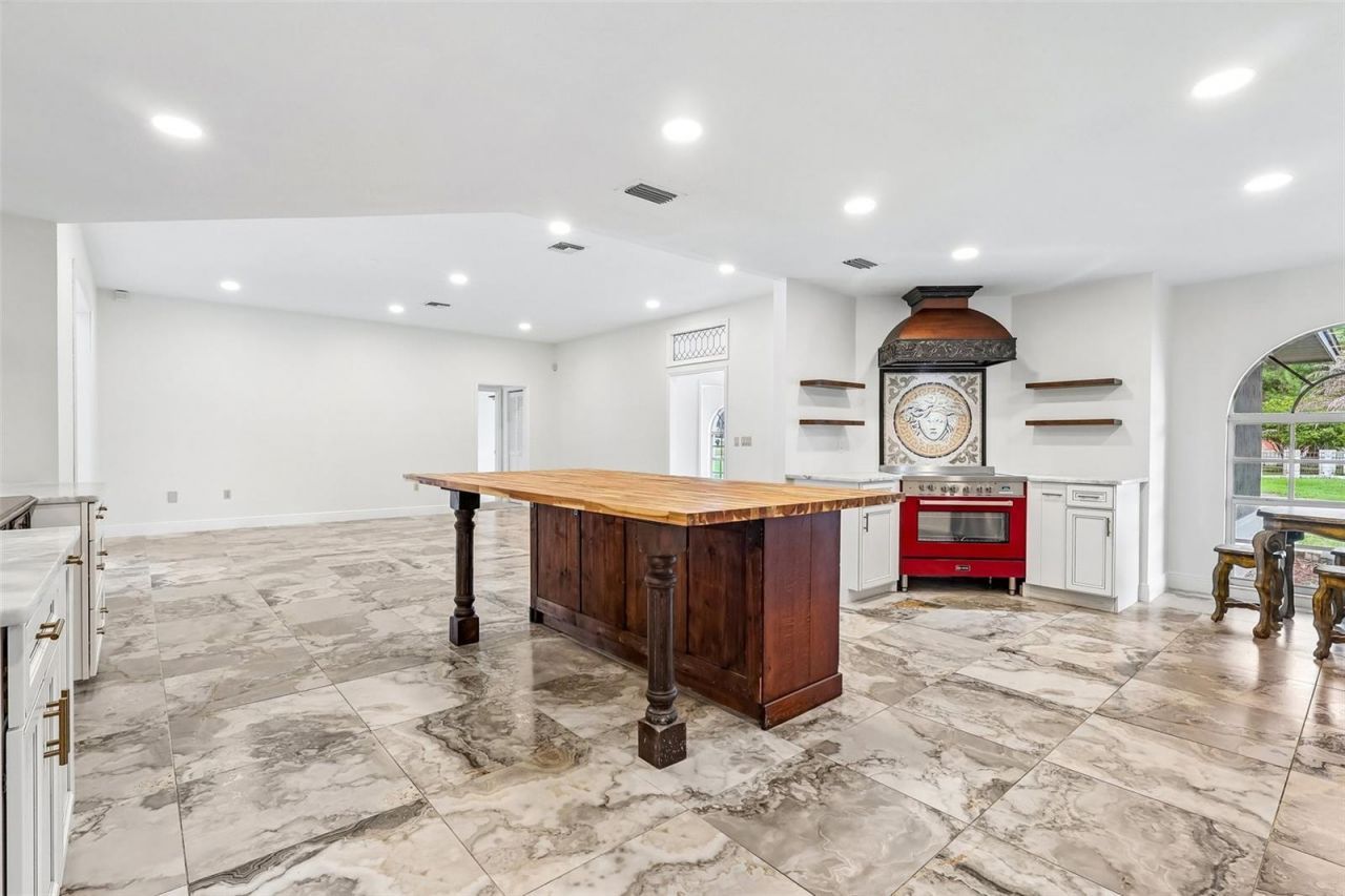 7026 Pinehaven Drive, Lakeland, FL 33810 Photo