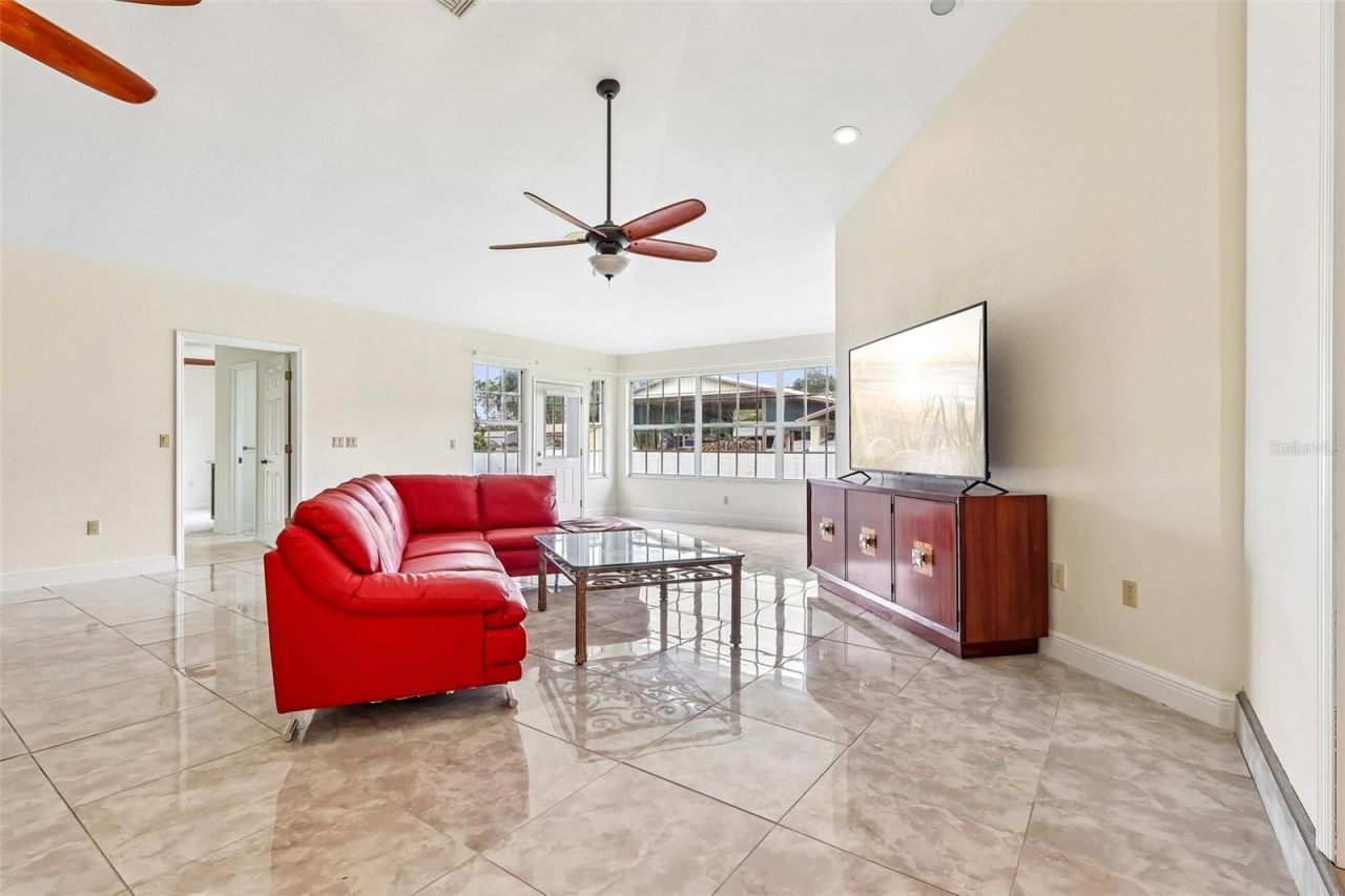 7026 Pinehaven Drive, Lakeland, FL 33810 Photo