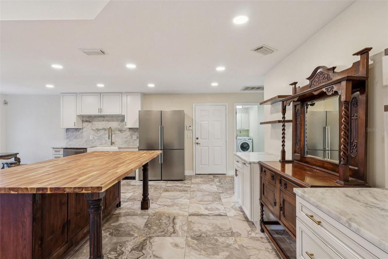 7026 Pinehaven Drive, Lakeland, FL 33810 Photo