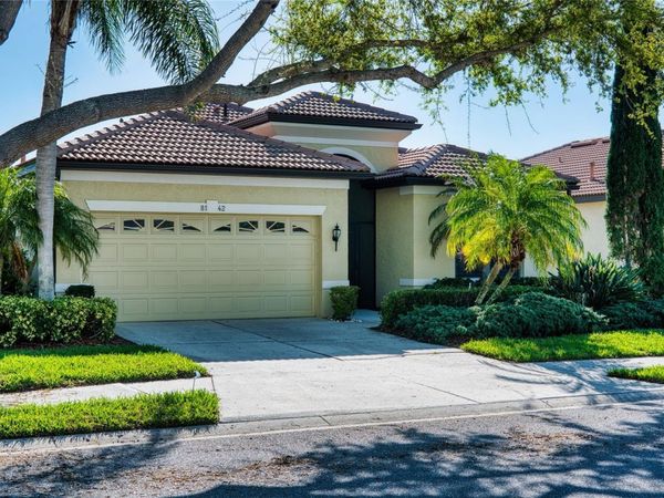 8142 STIRLING FALLS CIRCLE, SARASOTA, FL 34243