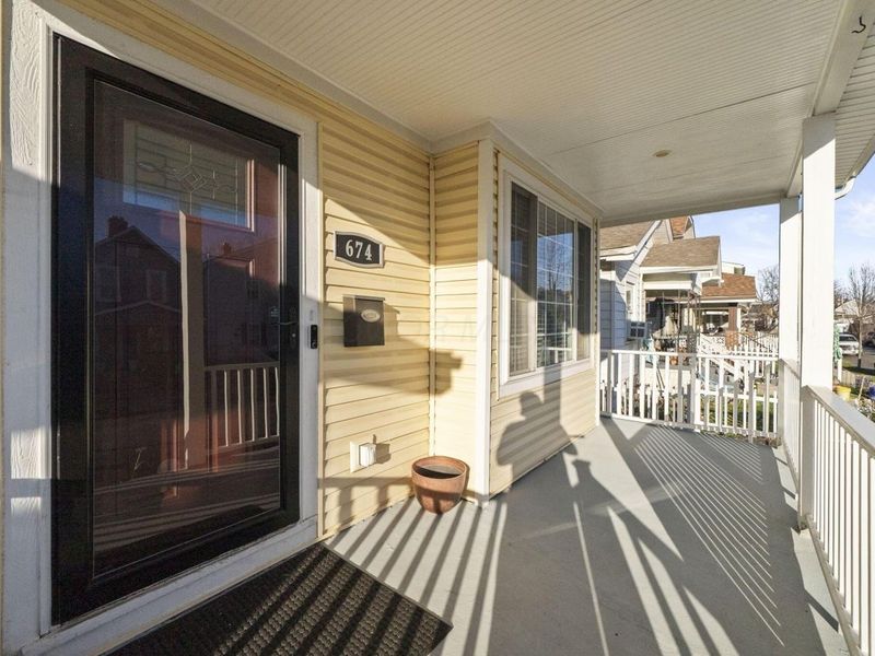 674 Stanley Avenue, Columbus, OH 43206 Photo 2