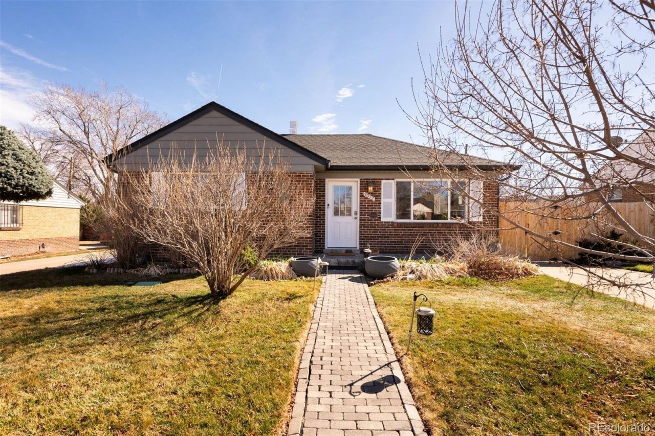 3072 N Adams Street, Denver, CO 80205 Main Photo