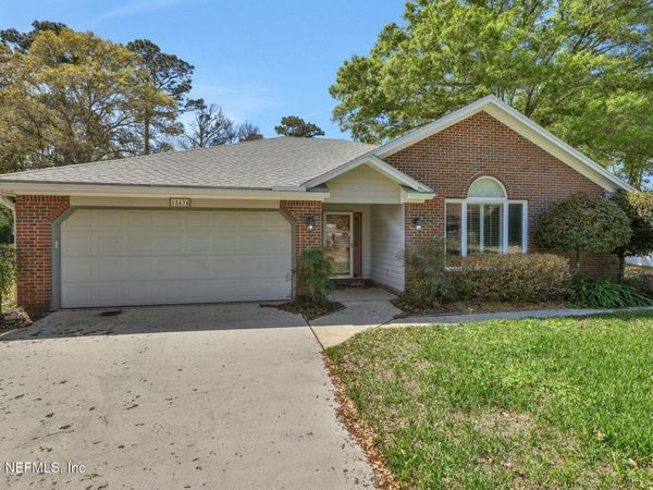 12434 CACHET Drive, Jacksonville, FL 32223