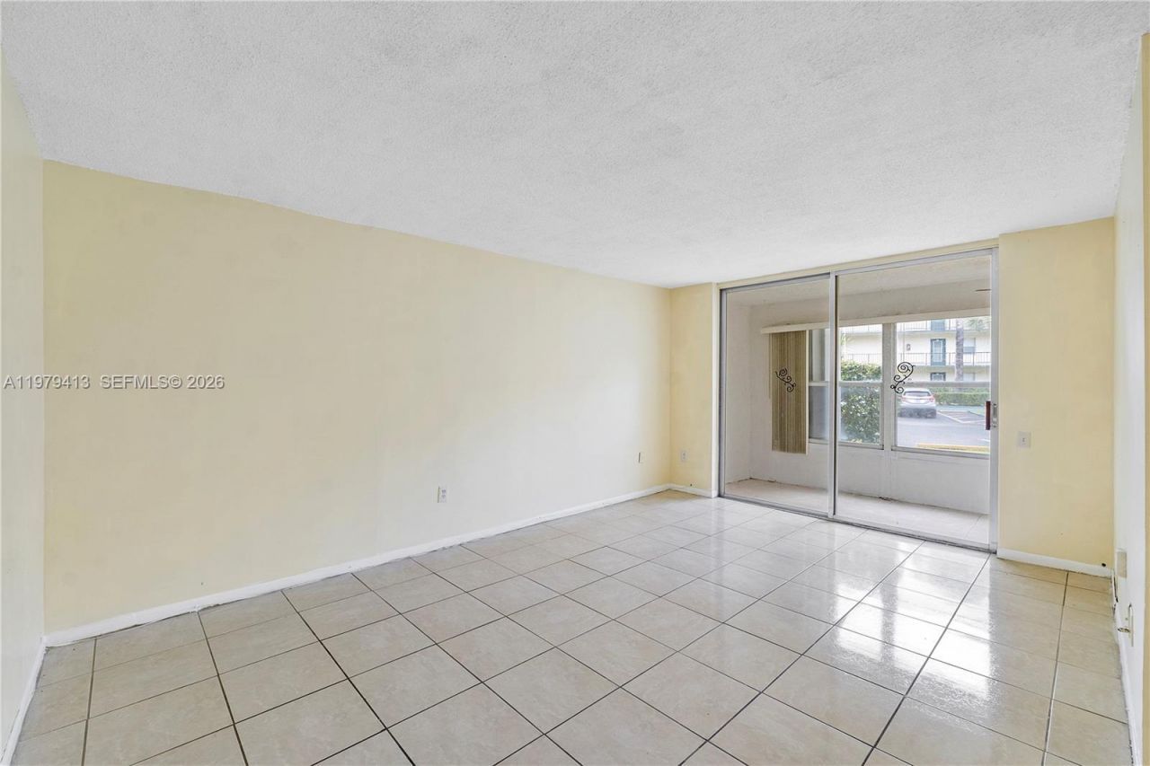 9091 Lime Bay Blvd , Unit 110, Tamarac, FL 33321 Photo