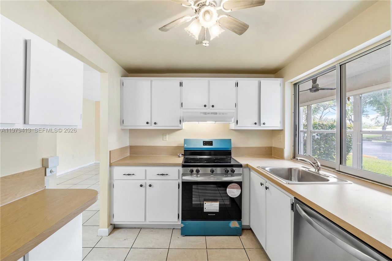 9091 Lime Bay Blvd , Unit 110, Tamarac, FL 33321 Photo