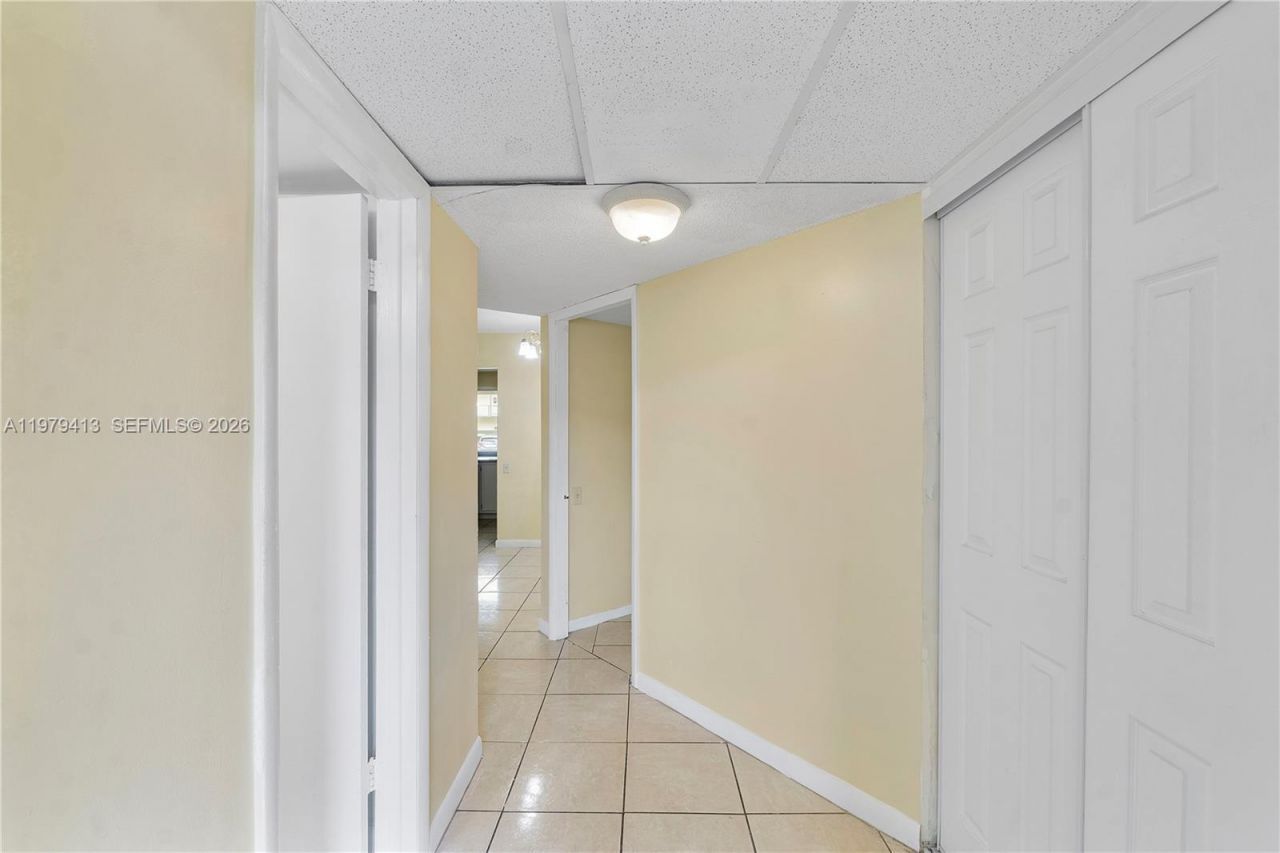 9091 Lime Bay Blvd , Unit 110, Tamarac, FL 33321 Photo