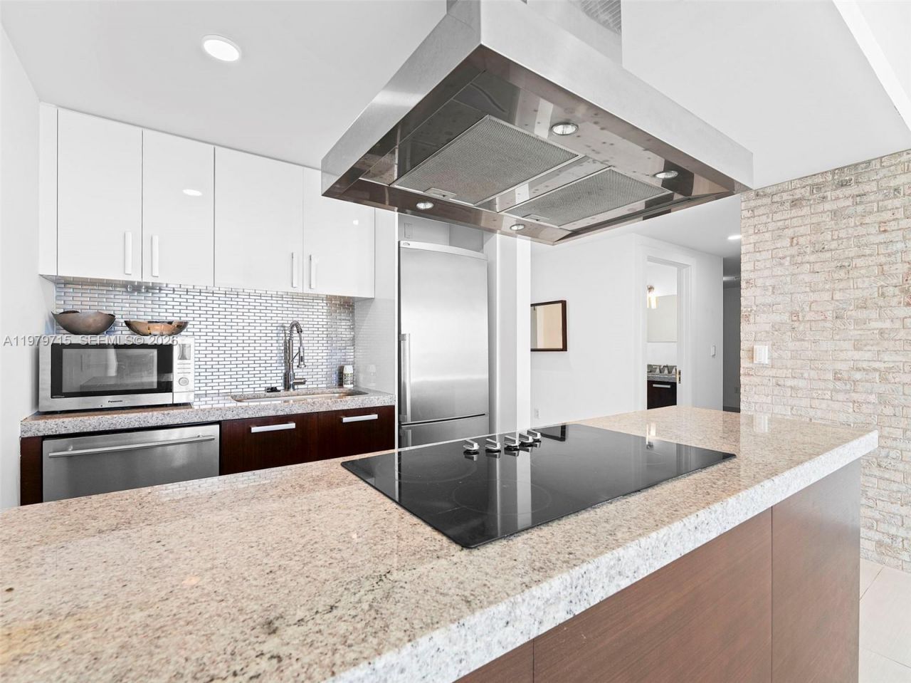 720 NE 62nd St, Unit 103, Miami, FL 33138 Photo