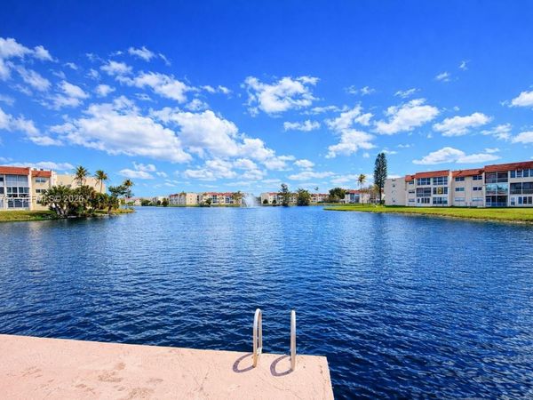 7891 N Sunrise Lakes Dr , Unit 310, Sunrise, FL 33322