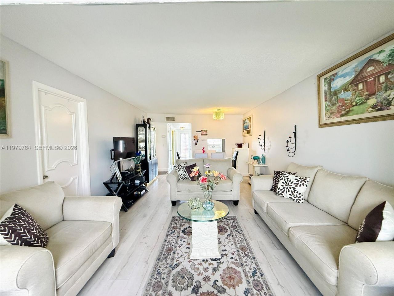 7891 N Sunrise Lakes Dr, Unit 310, Sunrise, FL 33322 Photo