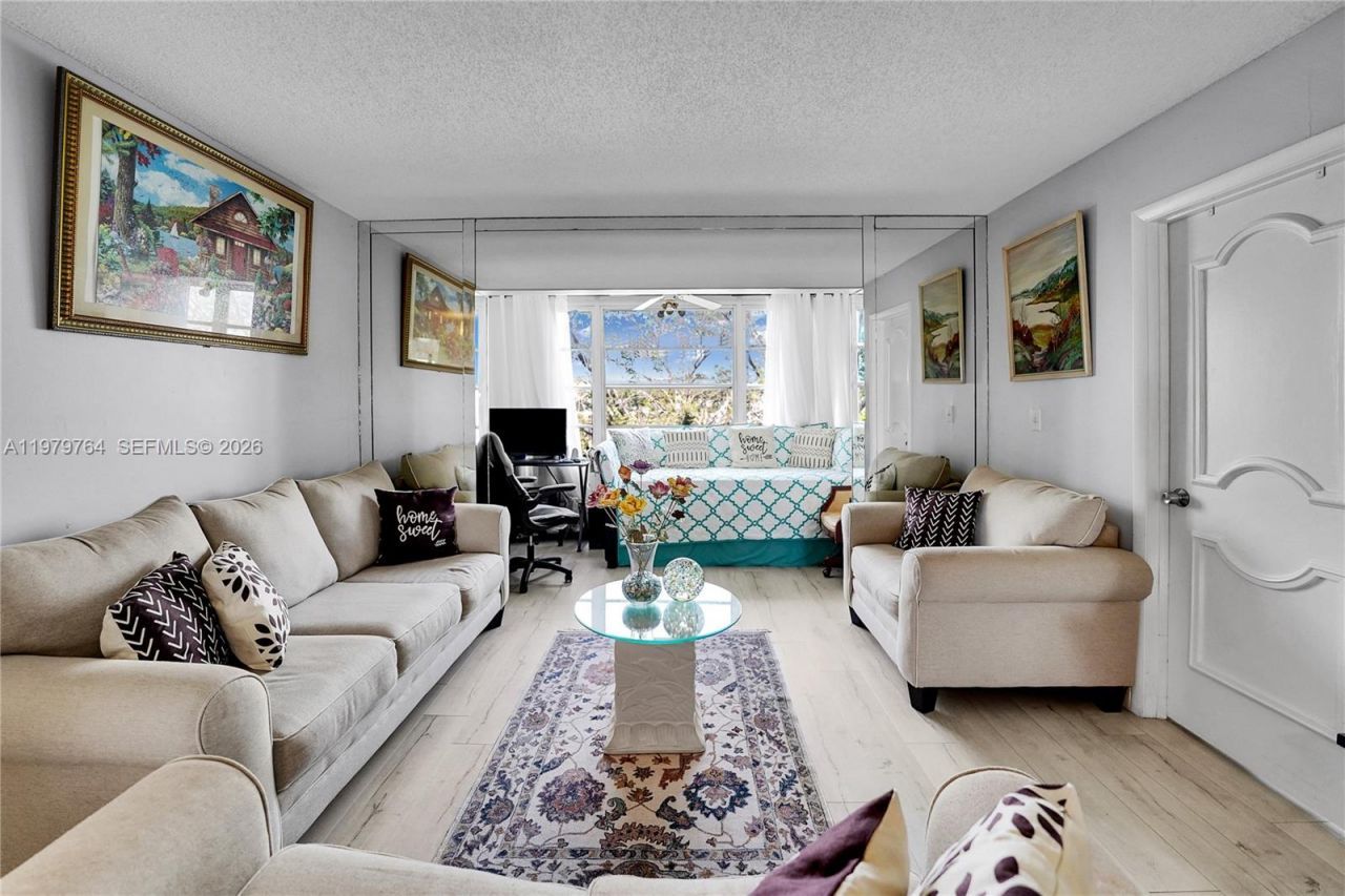 7891 N Sunrise Lakes Dr , Unit 310, Sunrise, FL 33322 Photo