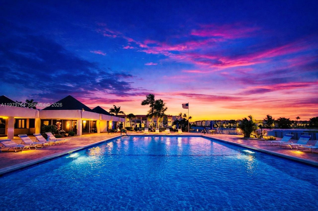 7891 N Sunrise Lakes Dr , Unit 310, Sunrise, FL 33322 Photo