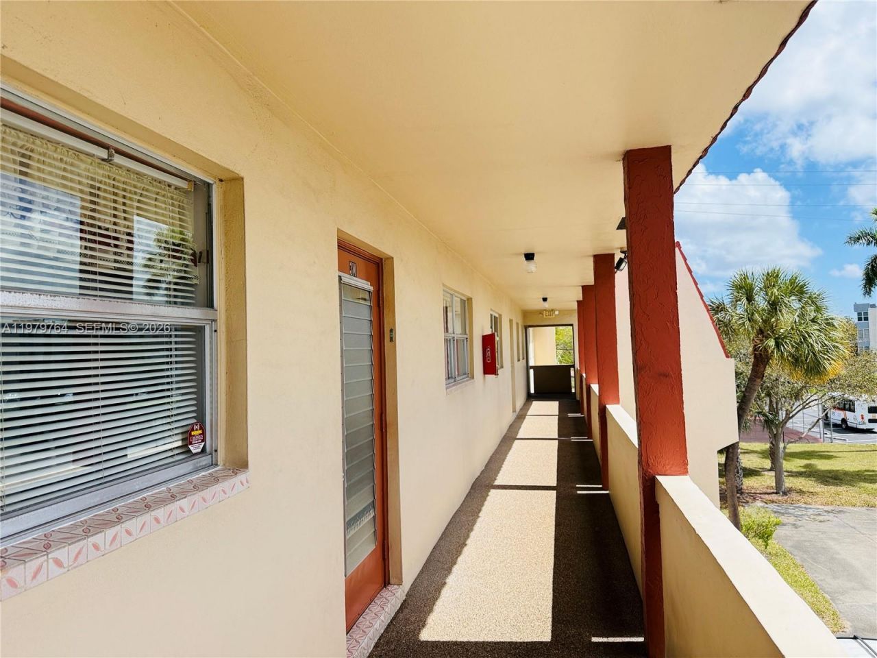 7891 N Sunrise Lakes Dr, Unit 310, Sunrise, FL 33322 Photo