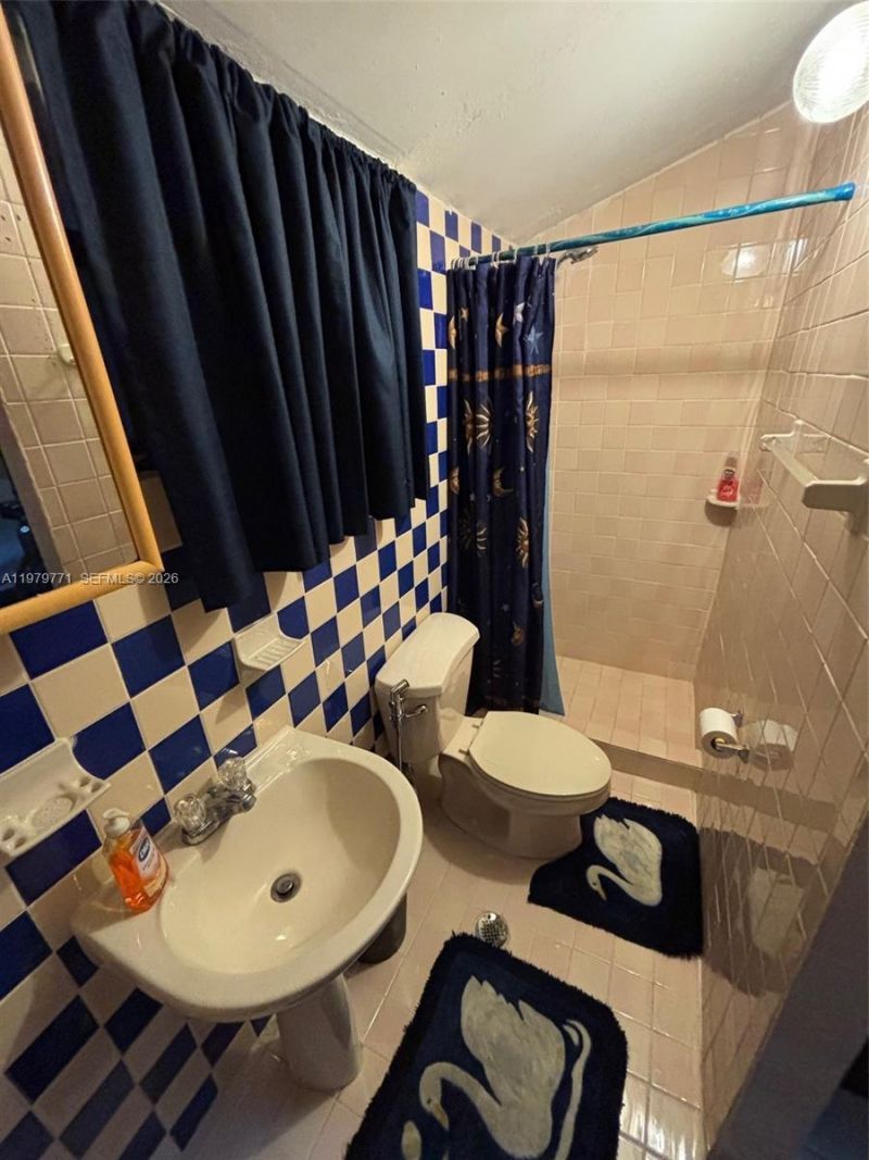 3533 NW 2nd Ter , Miami, FL 33125 Photo