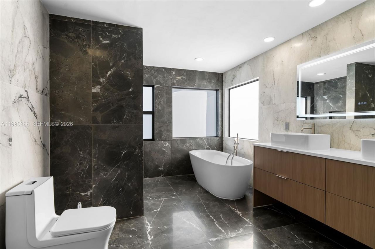 10790 Haydn Dr, Boca Raton, FL 33498 Photo