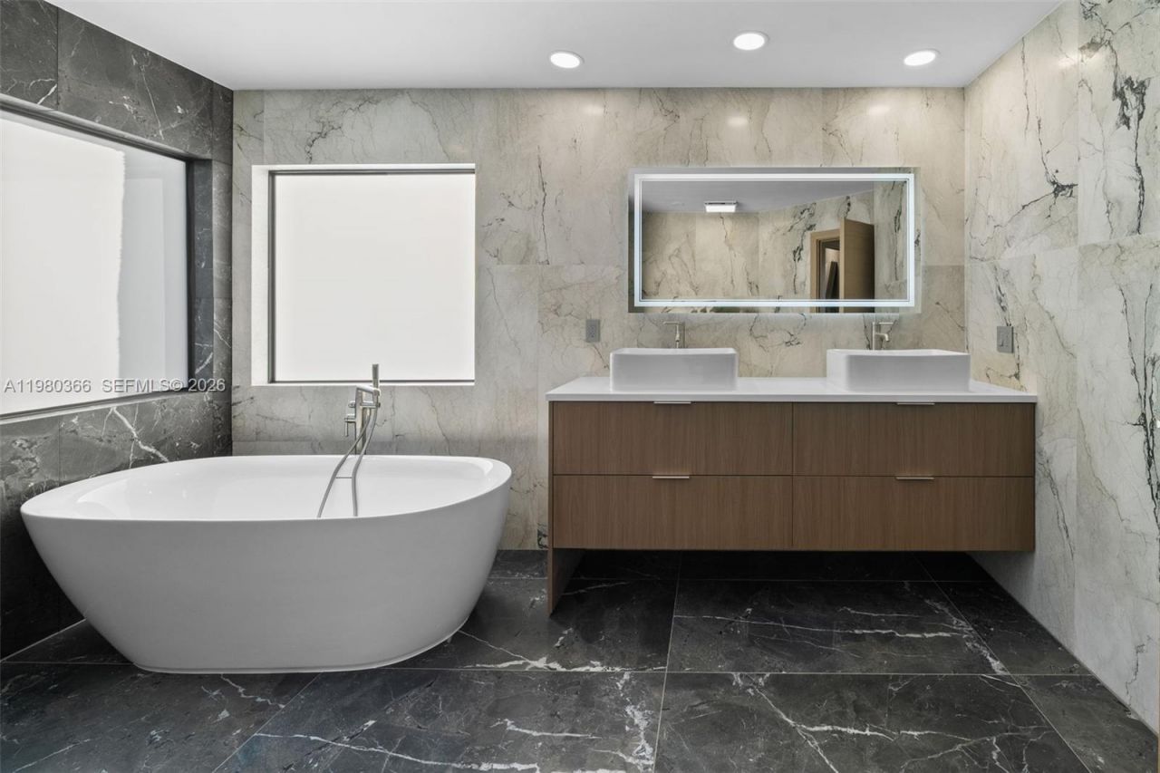 10790 Haydn Dr, Boca Raton, FL 33498 Photo