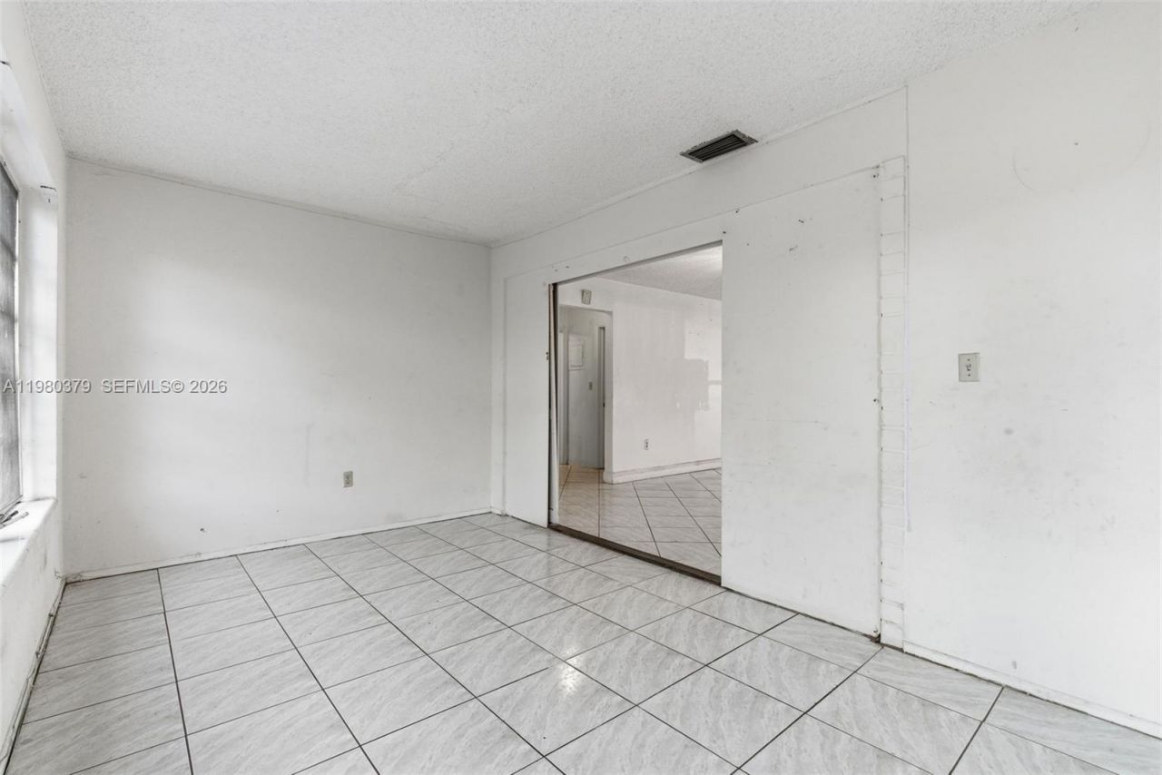 7749 Fairway Blvd , Miramar, FL 33023 Photo