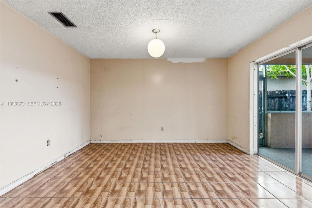 7749 Fairway Blvd , Miramar, FL 33023 Photo