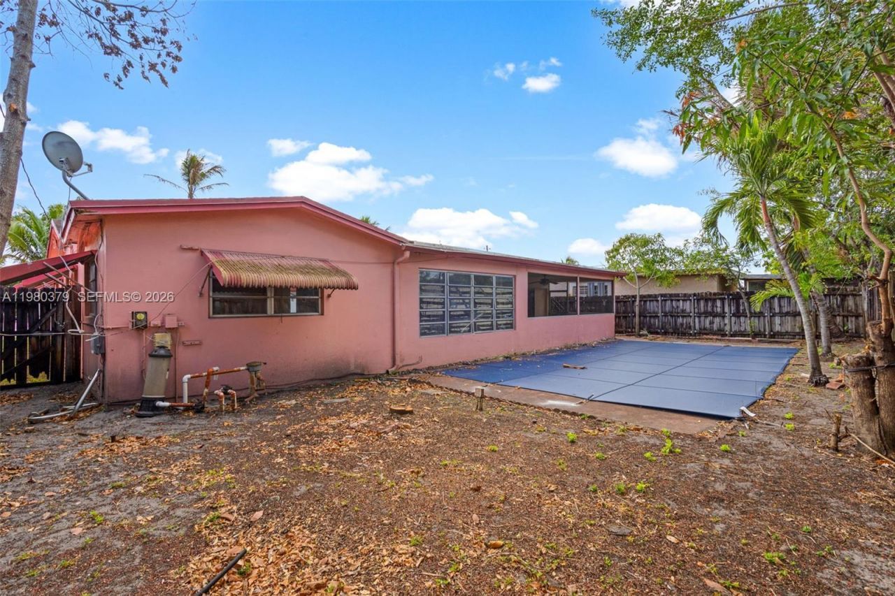 7749 Fairway Blvd , Miramar, FL 33023 Photo