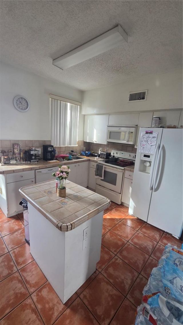 8745 SW 152nd Ave , Unit 215, Miami, FL 33193 Photo