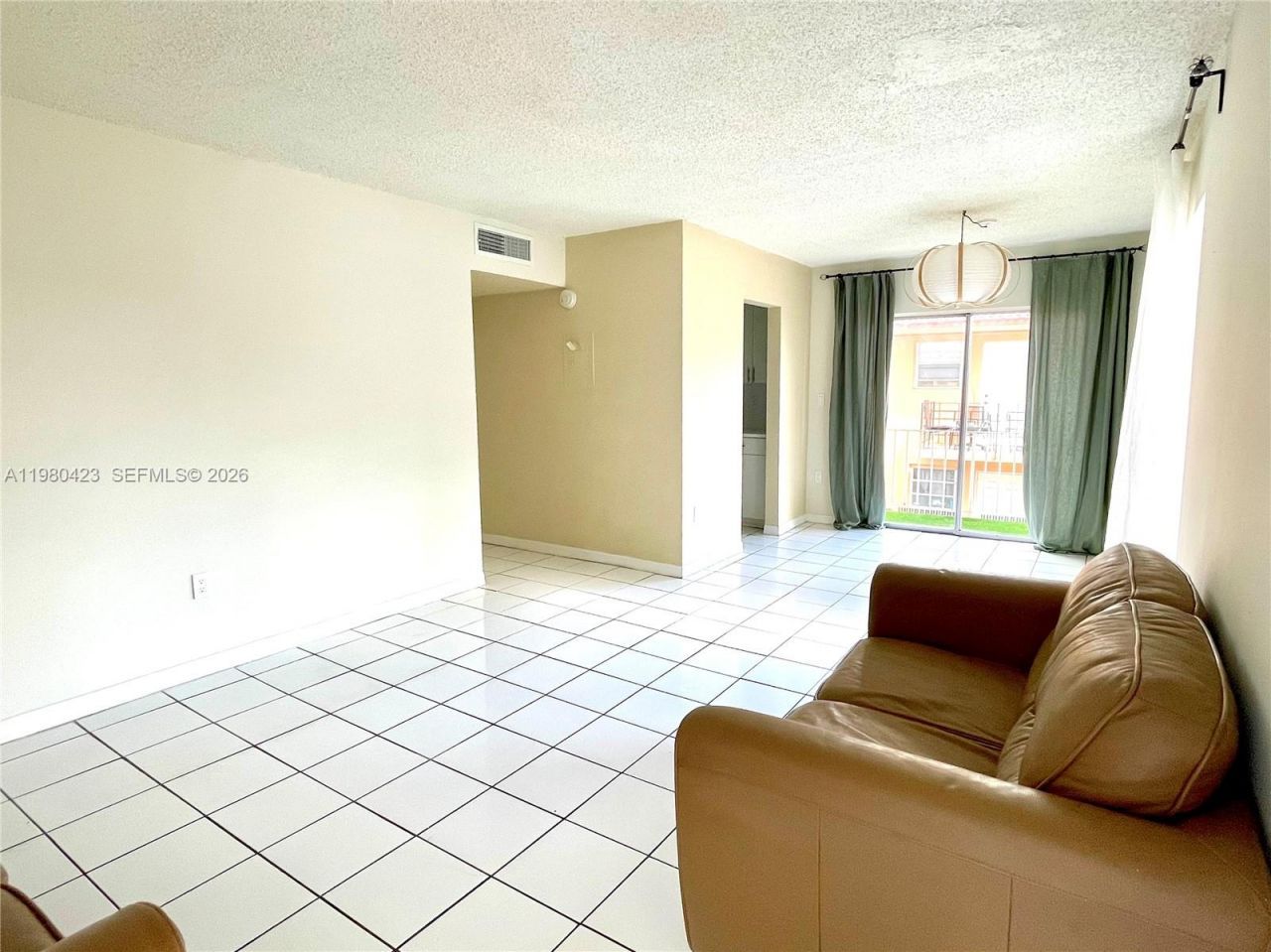 2138 SW 6th St, Unit 201, Miami, FL 33135 Photo