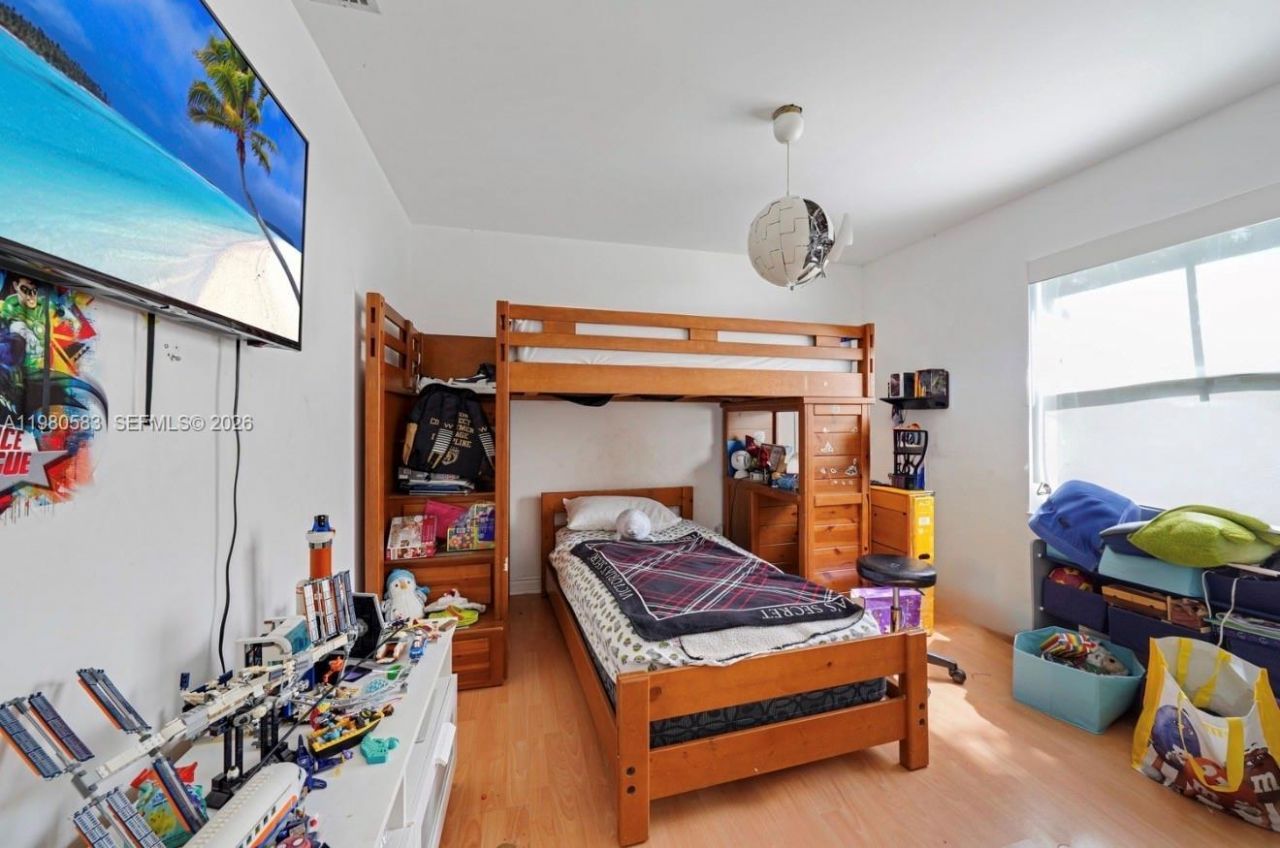 1400 Meadows Blvd , Weston, FL 33327 Photo