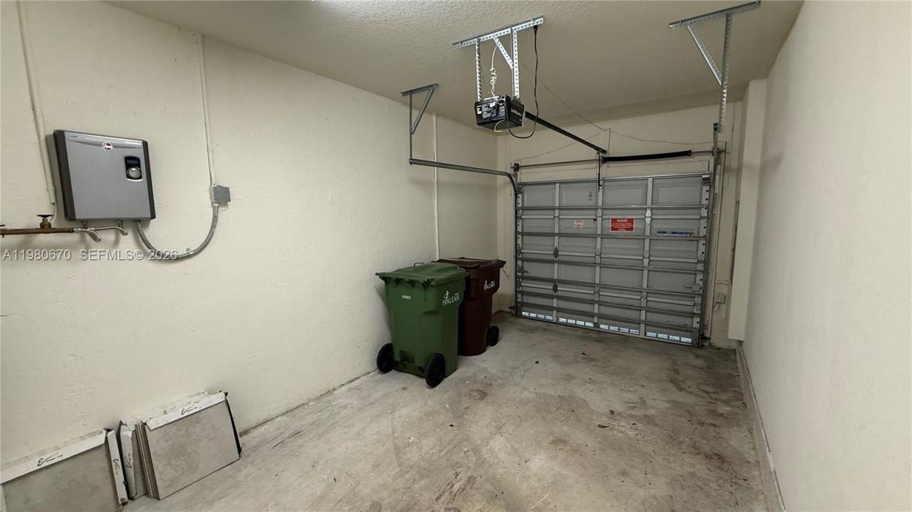 10348 W 33rd Ln , Unit 10348, Hialeah, FL 33018 Photo