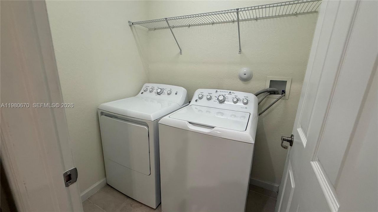 10348 W 33rd Ln , Unit 10348, Hialeah, FL 33018 Photo
