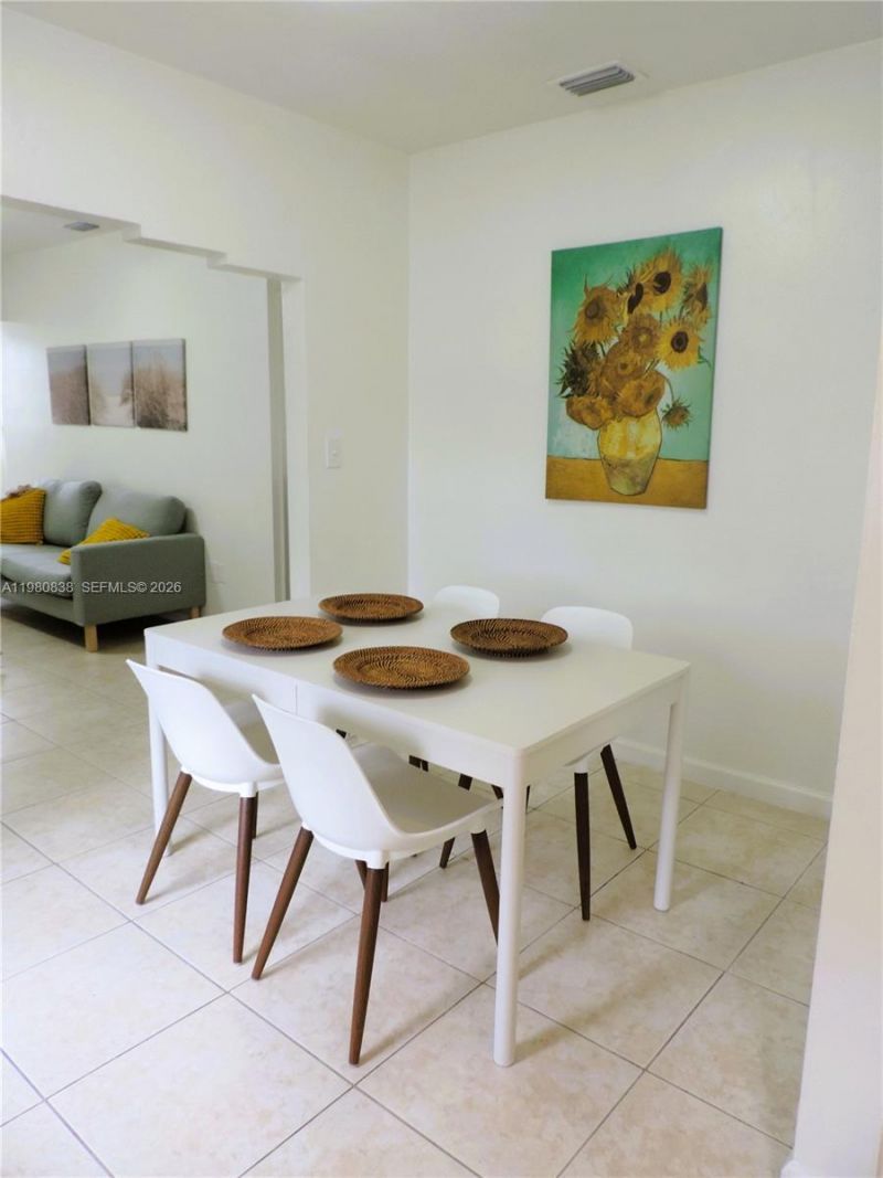 3134 SW 25th Ter, Unit front, Miami, FL 33133 Photo