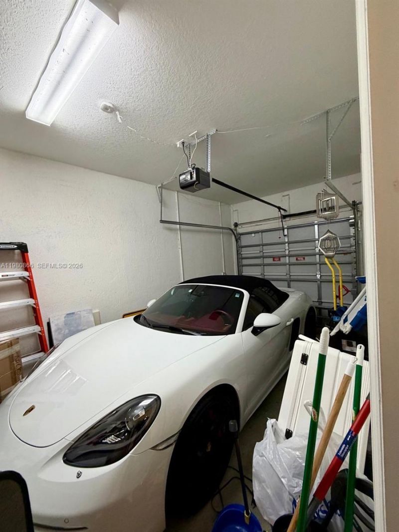 2355 NW 125th St , Miami, FL 33167 Photo