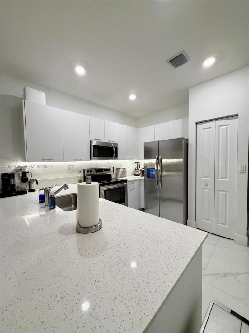 2355 NW 125th St , Miami, FL 33167 Photo