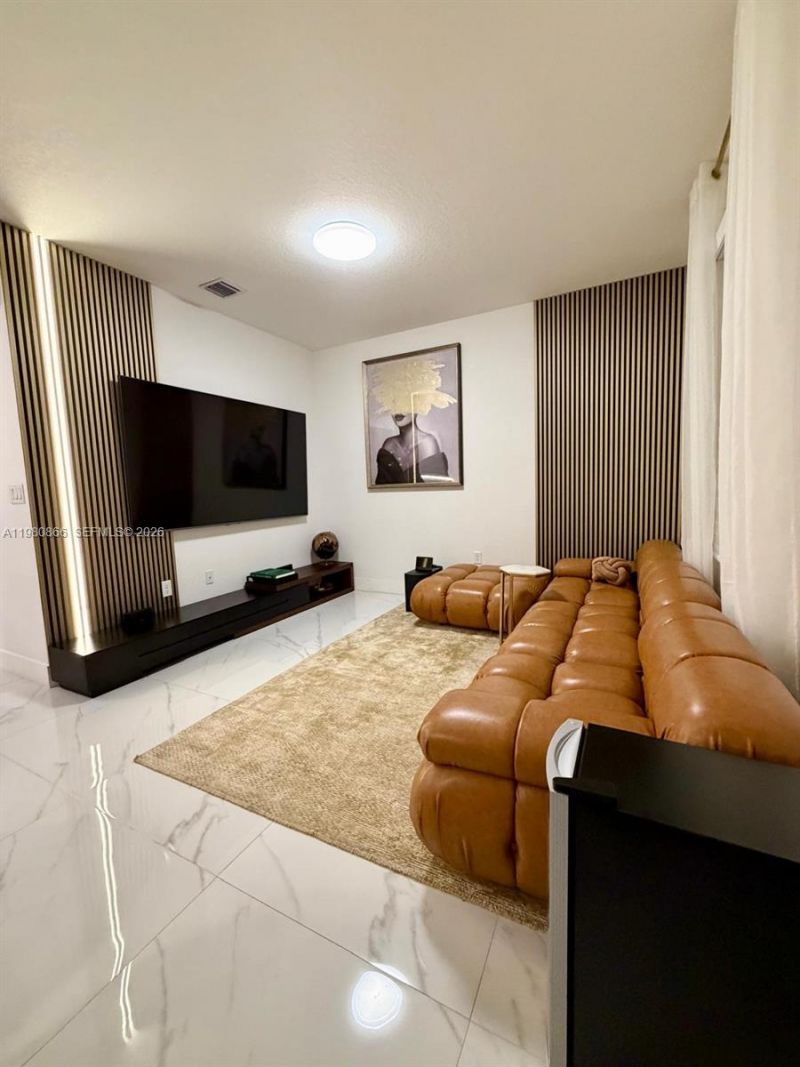 2355 NW 125th St , Miami, FL 33167 Photo