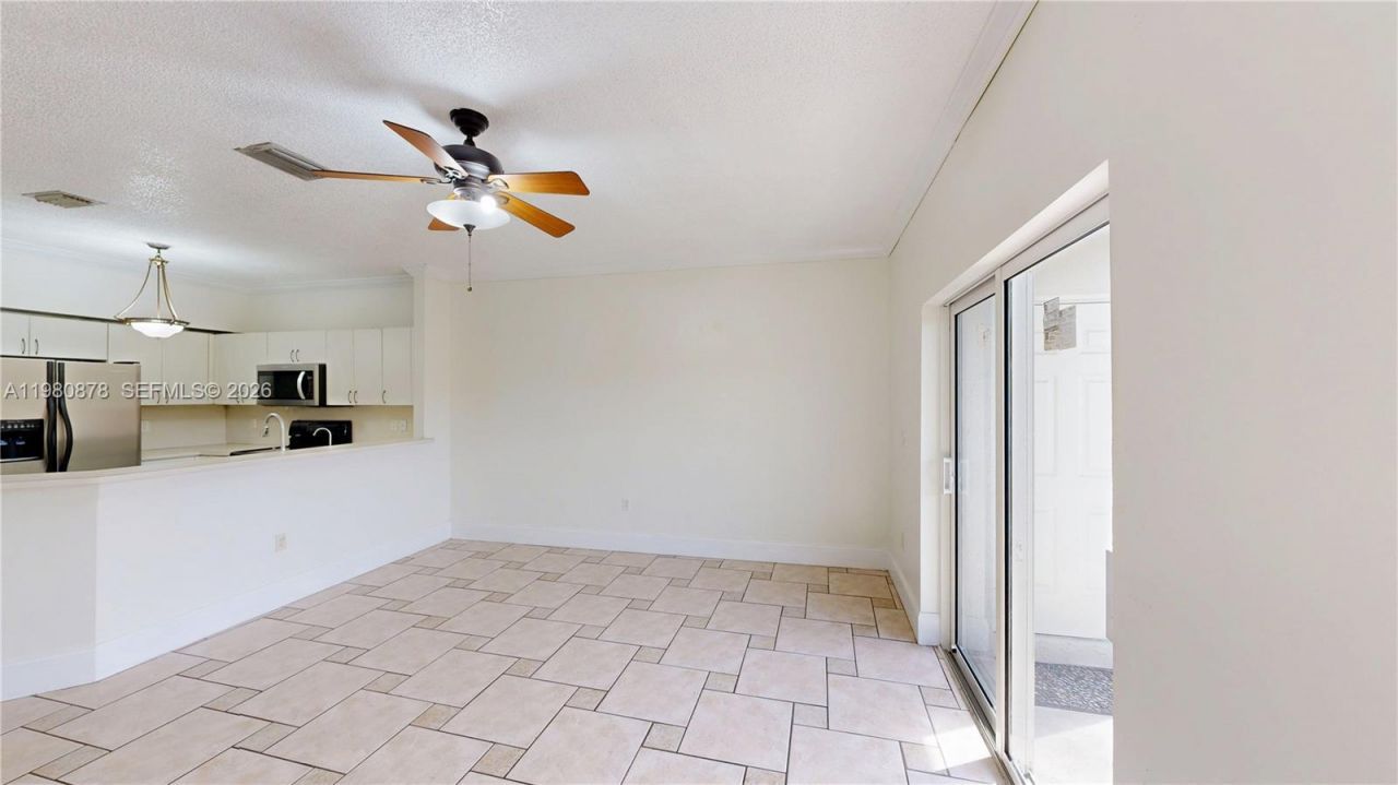 2221 SE 26th Ln , Unit 2221, Homestead, FL 33035 Photo