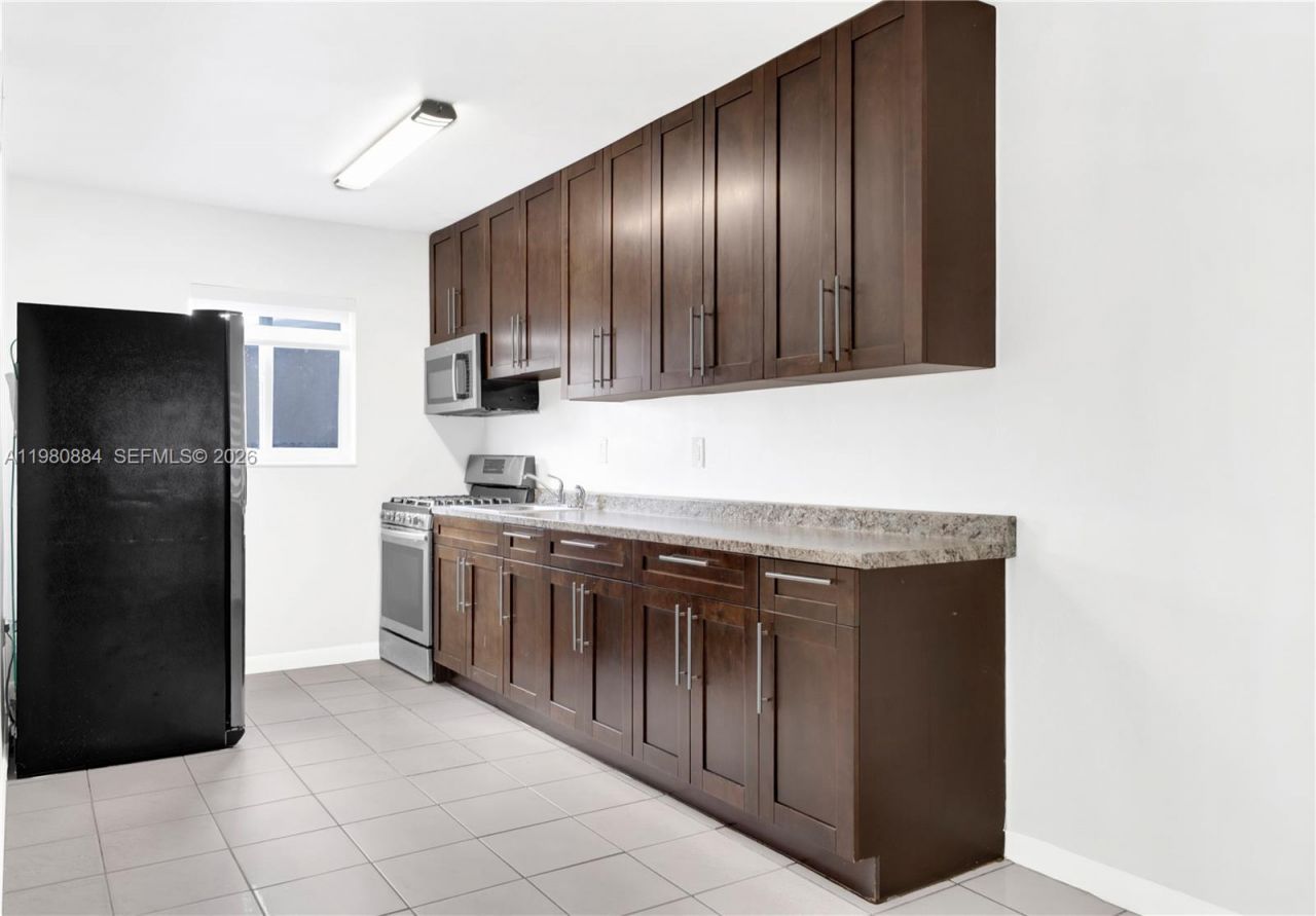 1281 W 29th St , Unit 6, Hialeah, FL 33012 Photo