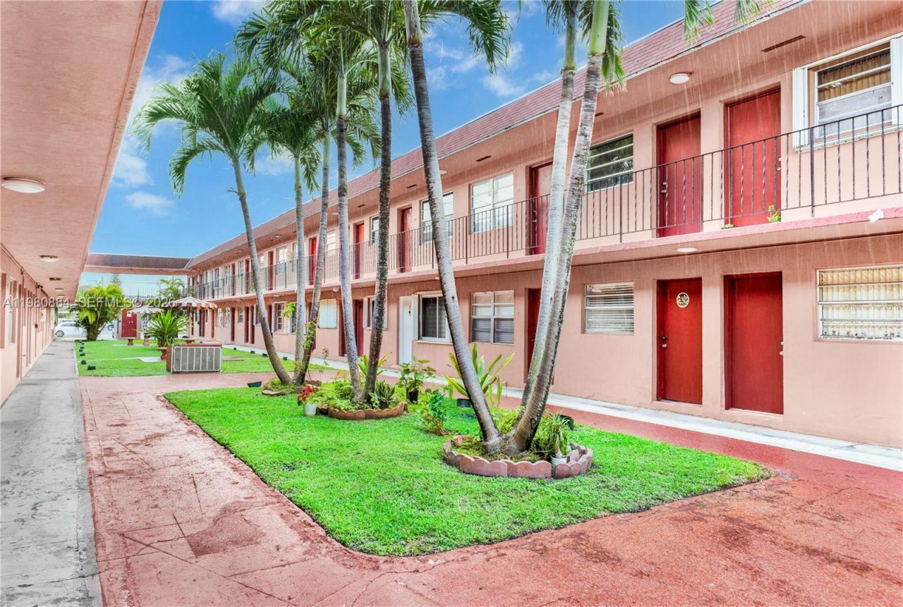 1281 W 29th St , Unit 6, Hialeah, FL 33012 Photo