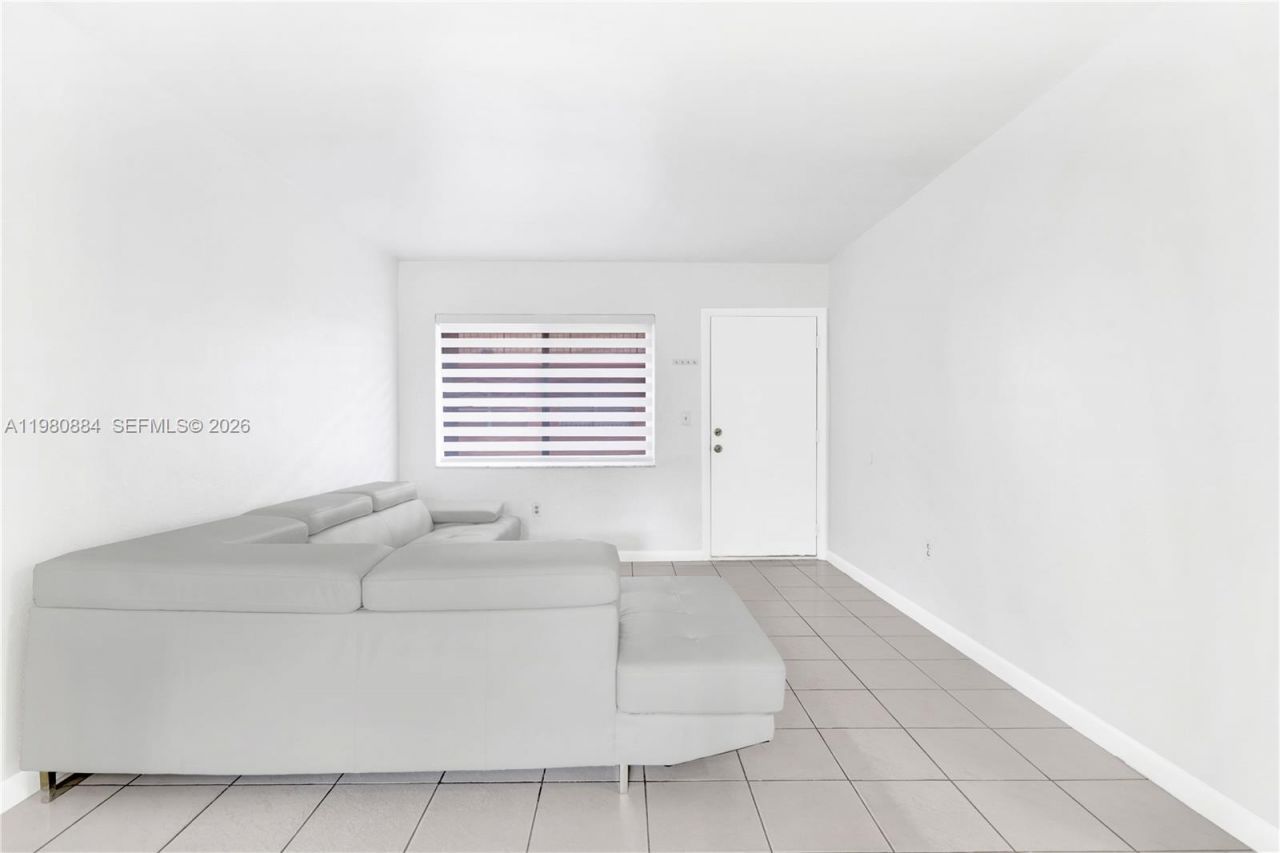 1281 W 29th St , Unit 6, Hialeah, FL 33012 Photo